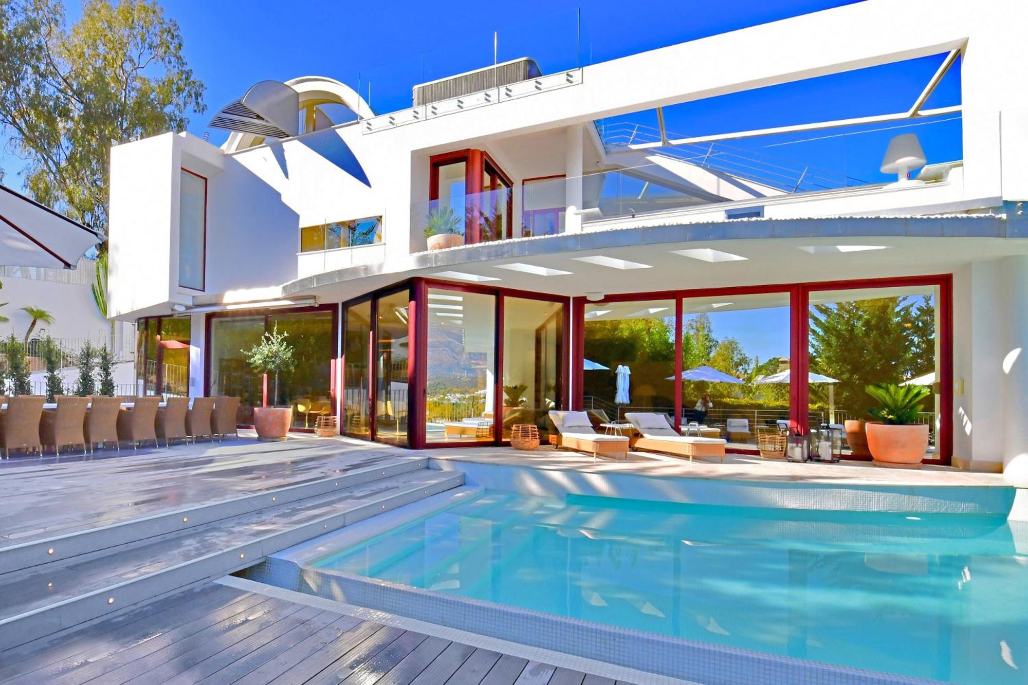 Extraordinary 7 Bdrm W Pool, Gym, Cinema * Marbella