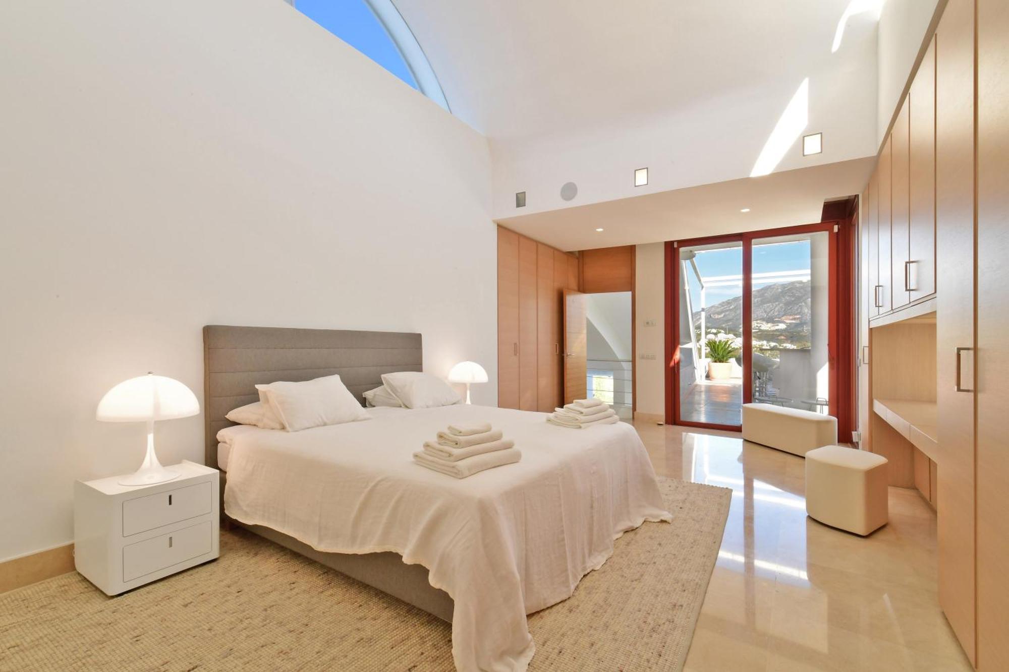 Apartamento Extraordinary 7 Bdrm W Pool, Gym, Cinema