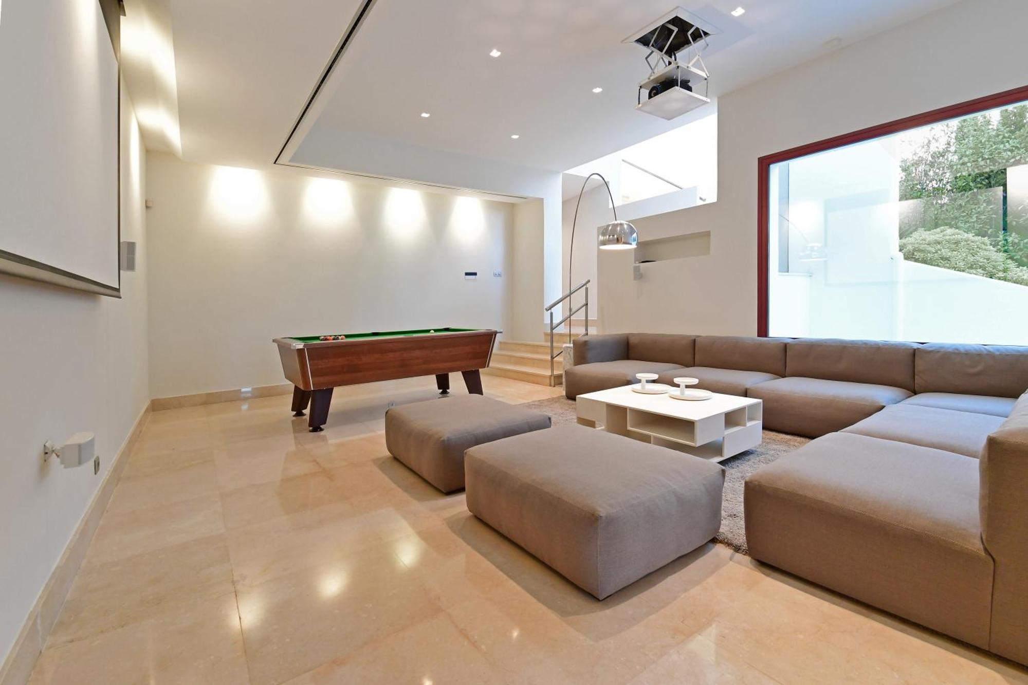 Extraordinary 7 Bdrm W Pool, Gym, Cinema Apartamento Marbella
