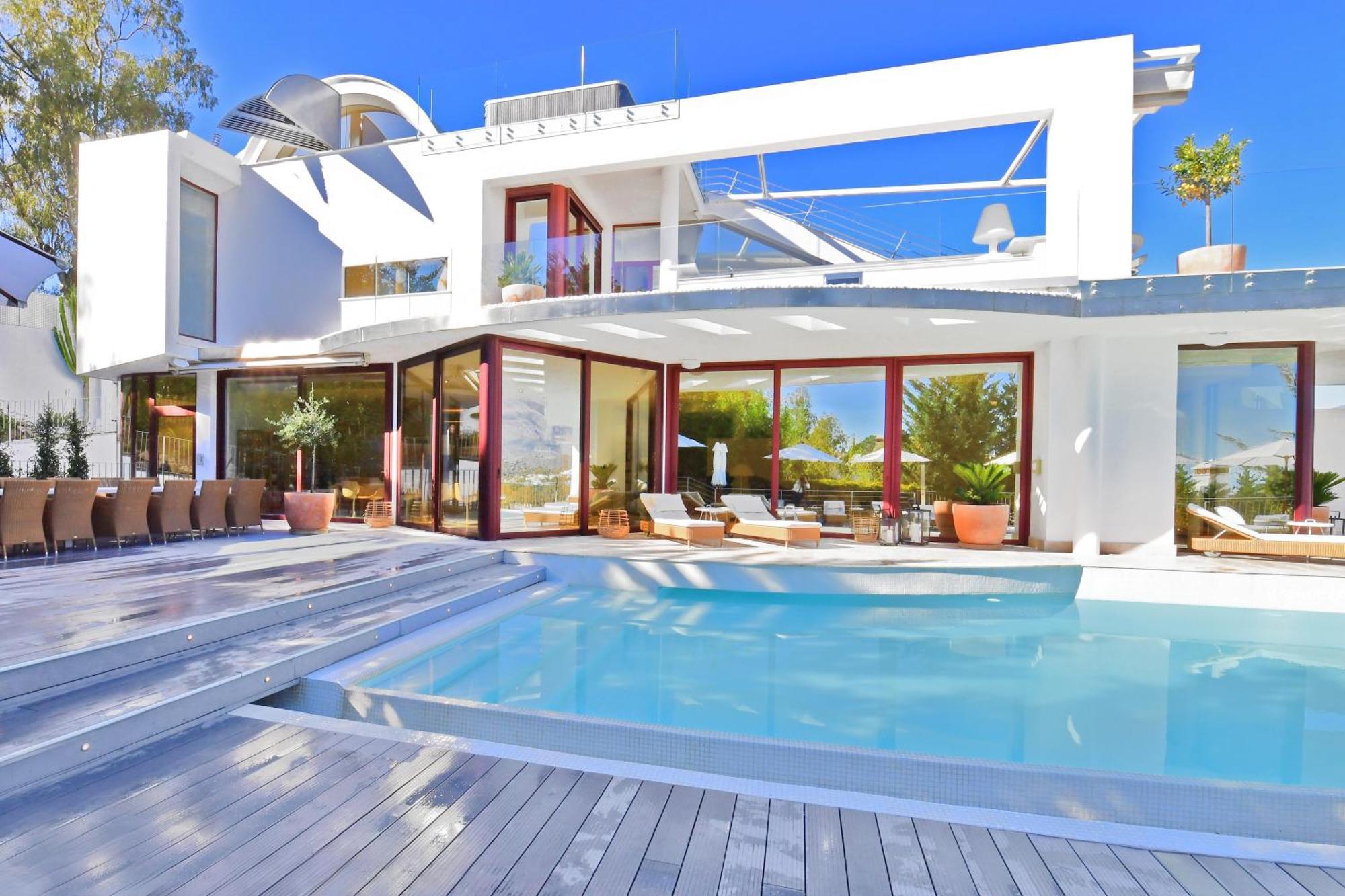 Extraordinary 7 Bdrm W Pool, Gym, Cinema Apartamento