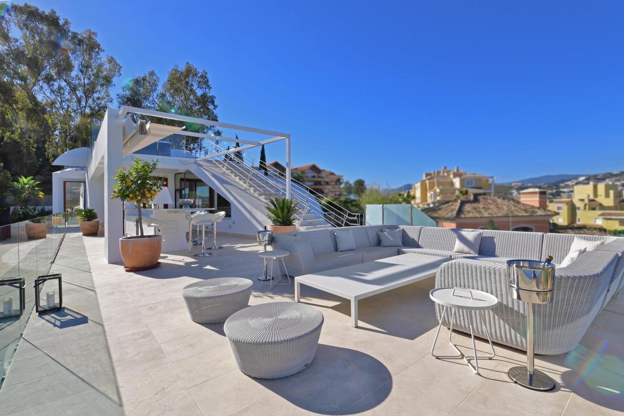 Extraordinary 7 Bdrm W Pool, Gym, Cinema * Marbella