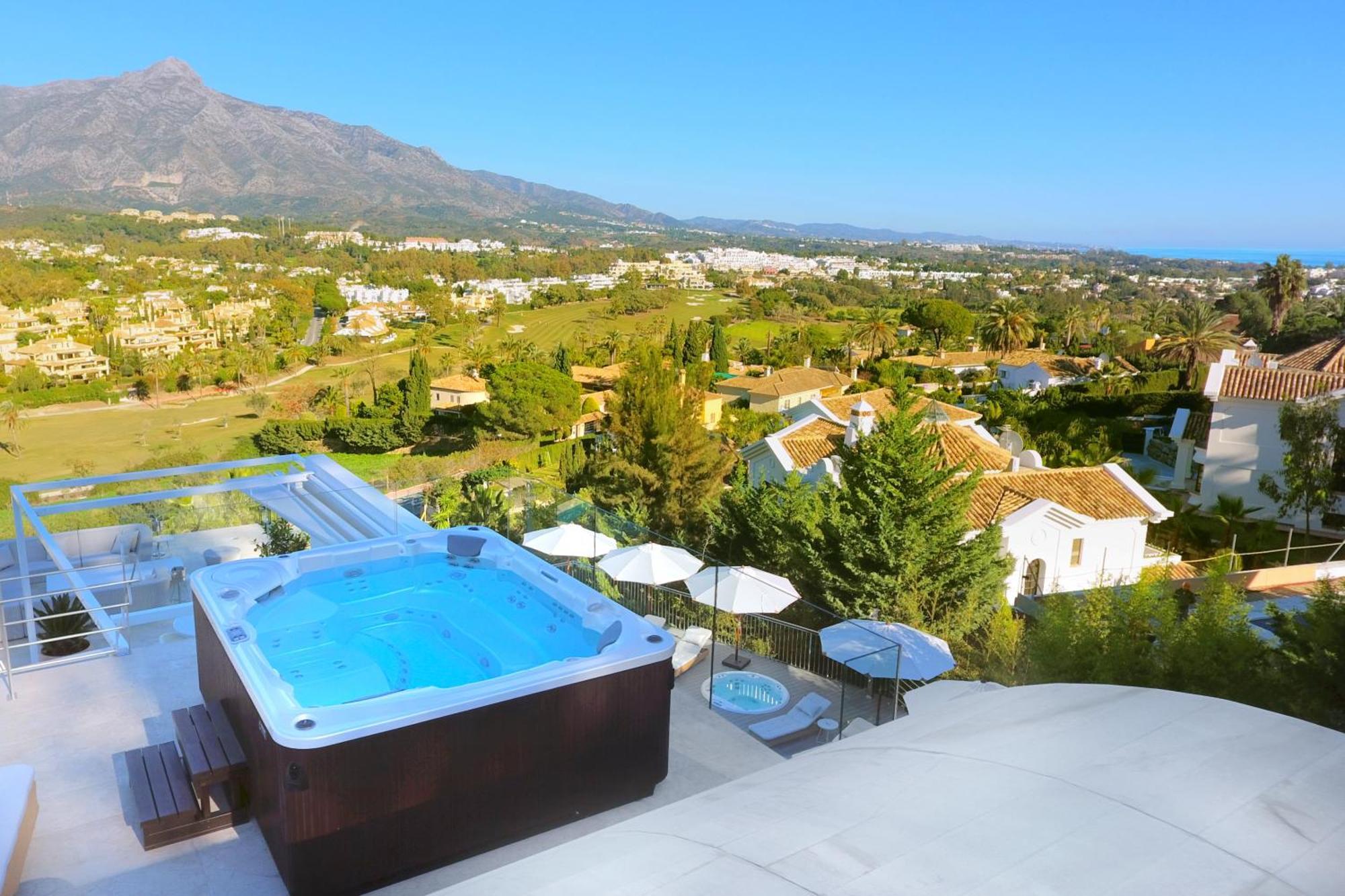 Apartamento Extraordinary 7 Bdrm W Pool, Gym, Cinema Marbella
